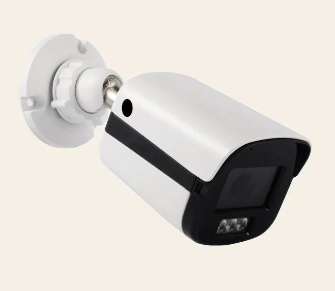 Bullet camera housing